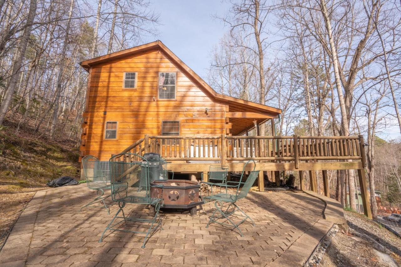 Moonshine Ridge Cabin With Hot Tub And Fire Pit Пиджен Фордж Екстериор снимка